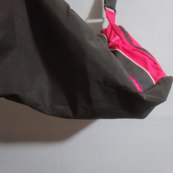 Nike Bag Medium Red Black Duffel Expandable Travel Tote Training Sportswear 22" - Picture 5 of 6